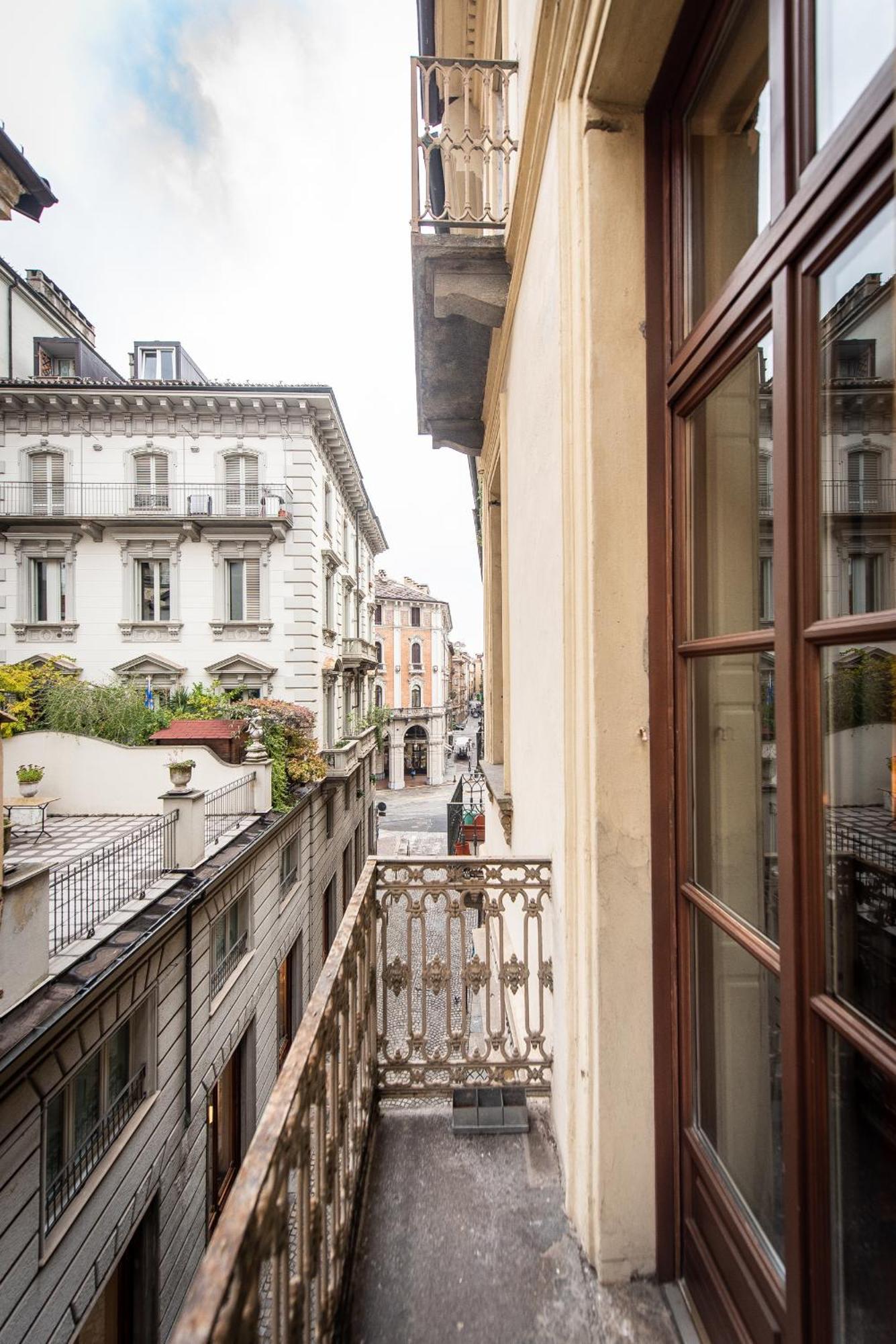 Appartamenti De Lellis - Torino Centro Turim Exterior foto